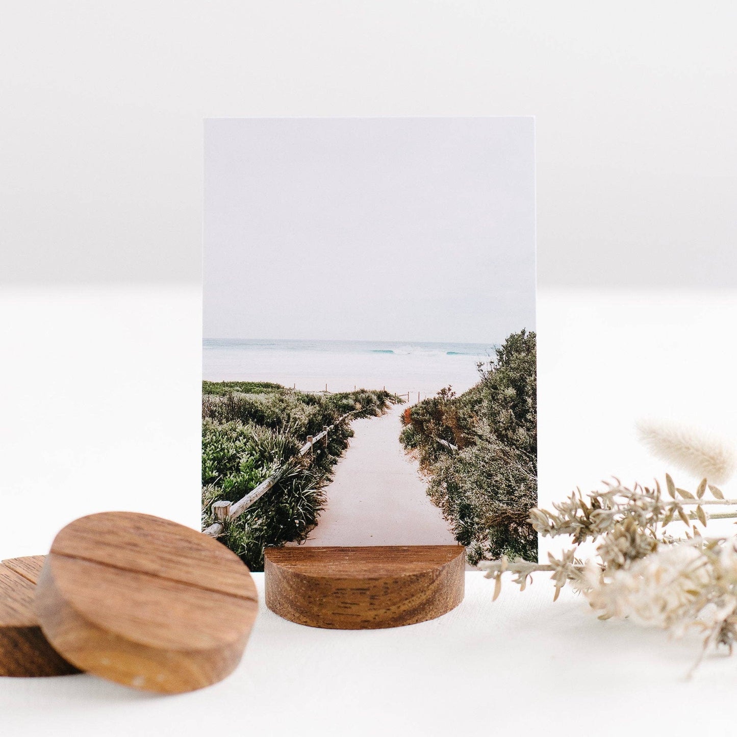 Small Circle Timber Photo Stand