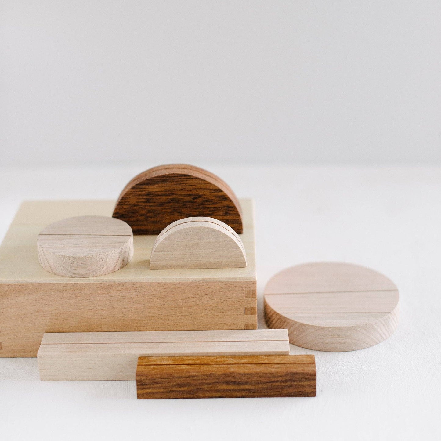 Small Arch Timber Photo Stand