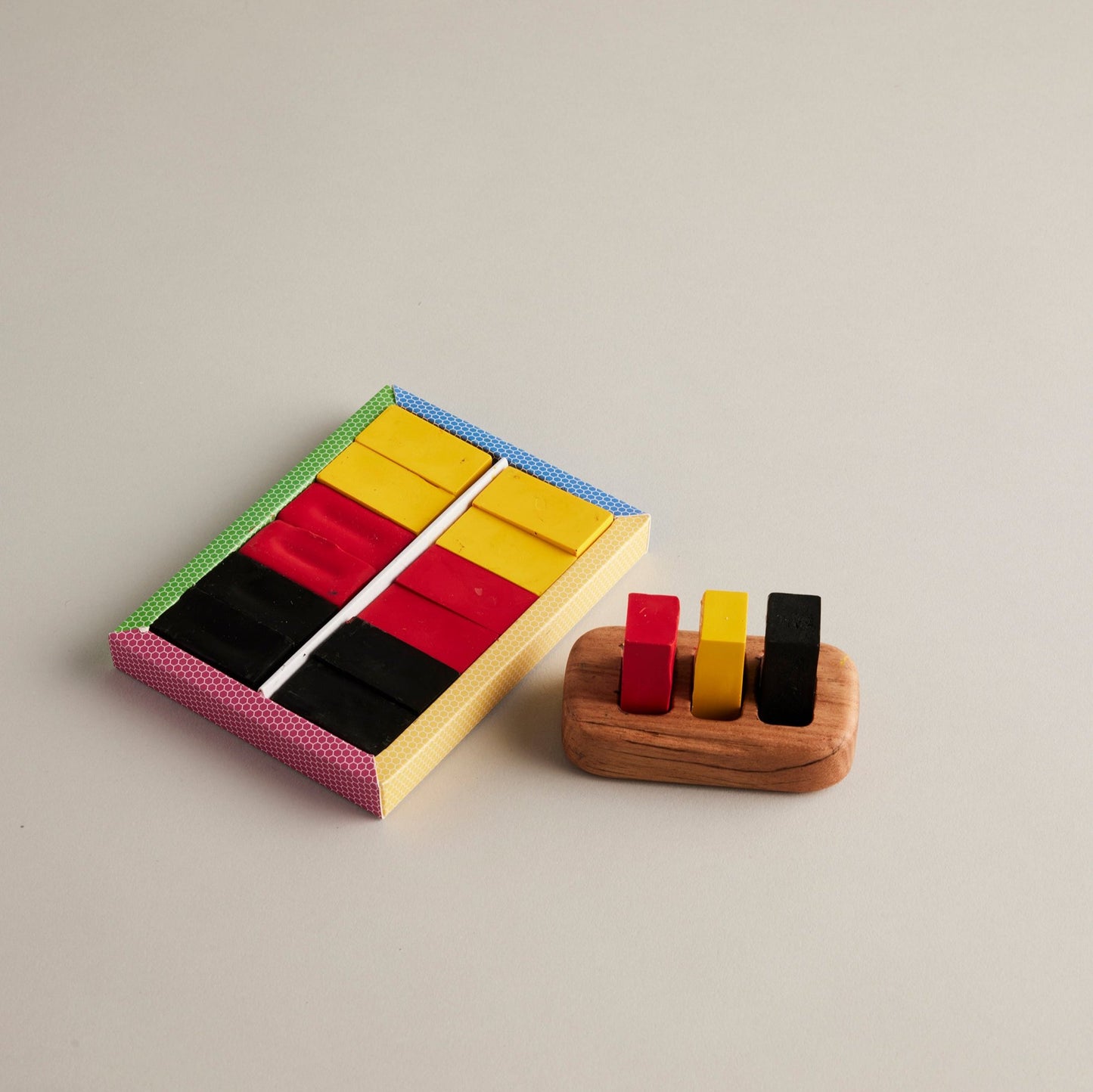 Crayon Holder for 3 Block Crayons