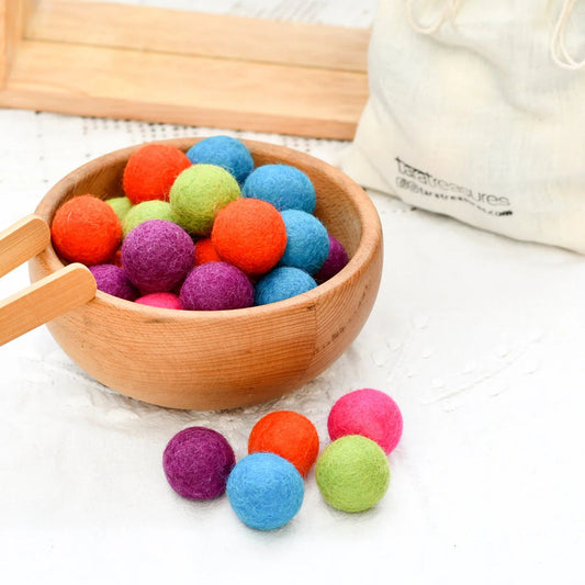 Wool Felt Balls in a Pouch -  3cm 30 balls