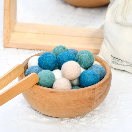 Wool Felt Balls in a Pouch -  3cm 30 balls
