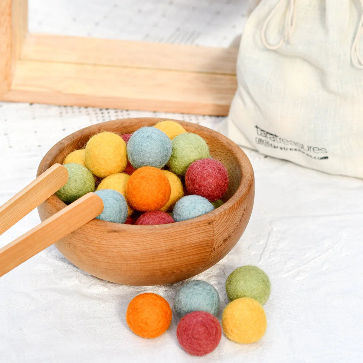 Wool Felt Balls in a Pouch -  3cm 30 balls