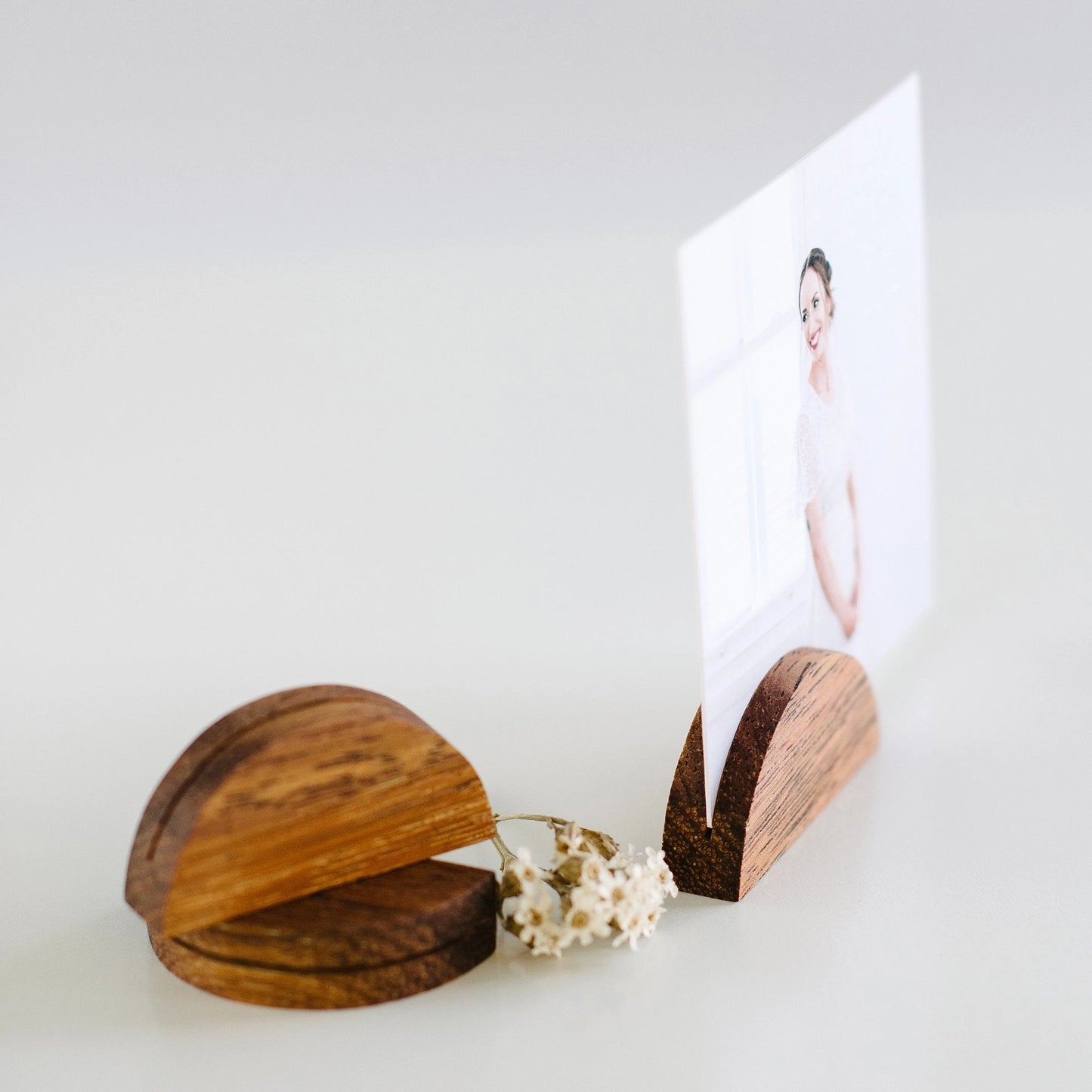 Small Arch Timber Photo Stand