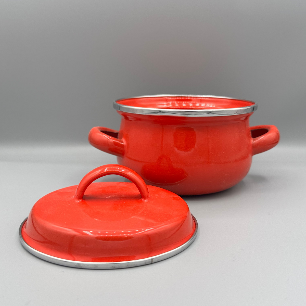 Enamel Pots